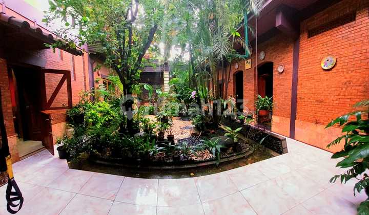 Rumah Strategis Dekat Tol Dg Kolam Renang di Bintaro Tangsel 7821 2