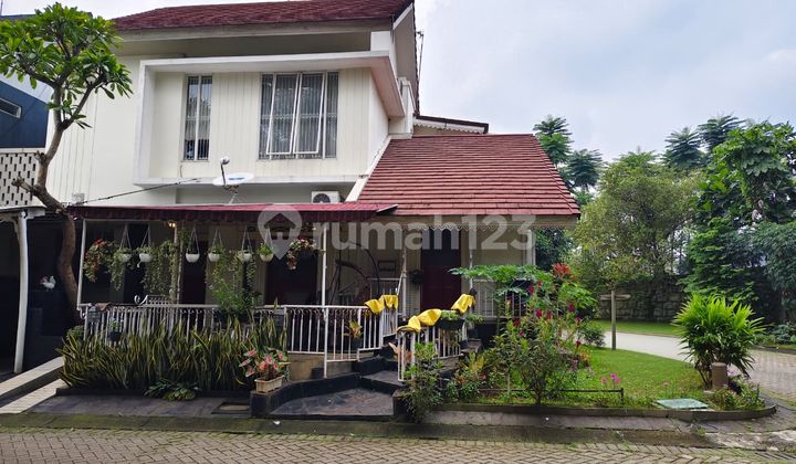 Rumah Strategis Posisi Hook di Bintaro Tangsel Sc-16709