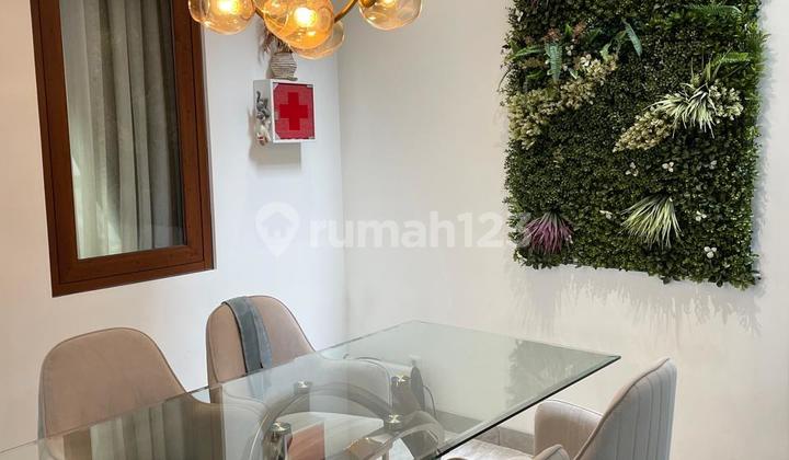 Strategic House Hook Position in Bintaro Tangsel Sc-15950 Strategic House Hook Position in Bintaro Tangsel Sc-15950