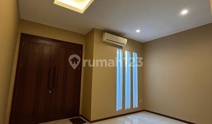 Jual Rumah Cozy 2 Lantai di Senayan Bintaro Jaya 16714-UT 0811189xxxx 2