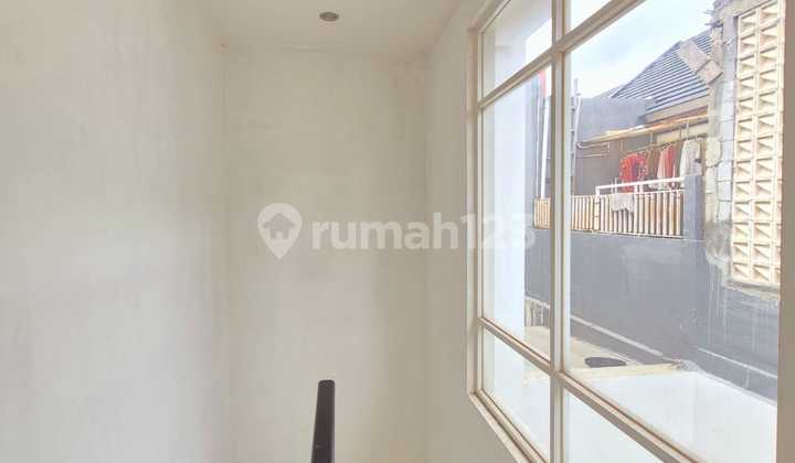 Rumah Dekat Sekolah Al Azhar di Bintaro Tangsel Am-14864 2