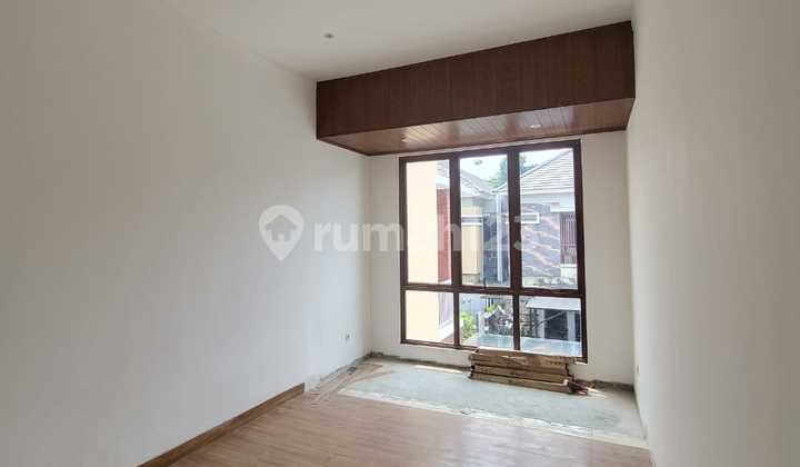 HOT DEALS Luxury Facility Homes Discovery Bintaro 16225-SC 08111899245 2