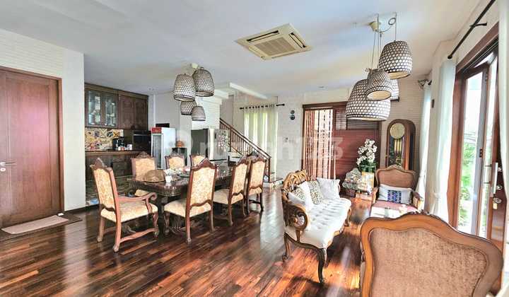 Rumah Semi Furnished 3 Lantai di Bintaro Tangsel Lr-17794