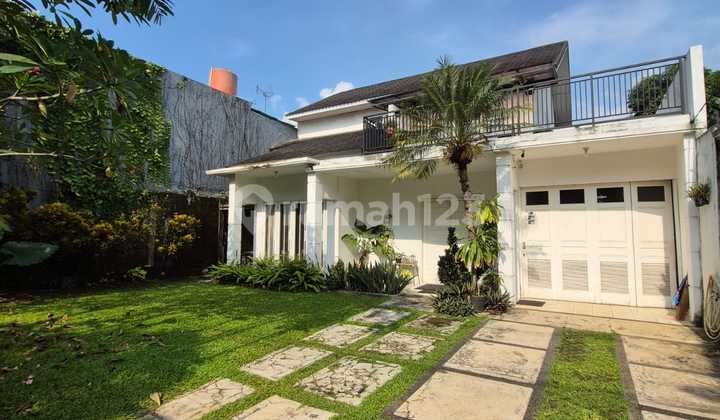 Strategic House with Wide Yard in Pesanggrahan, South Jakarta Am-16062