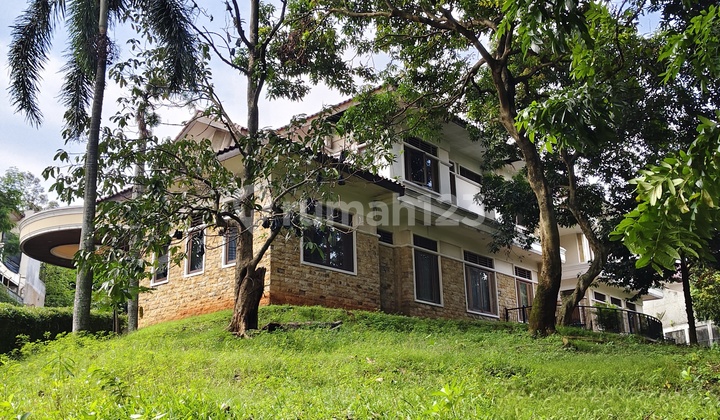 Rumah Strategis Dgn Halaman Luas di Bintaro Jaksel Va-17336