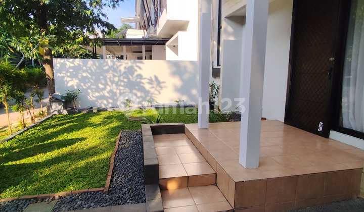 Rumah Full Furnished 2 Lantai di Discovery Bintaro 16859GB 0811189xxxx 2