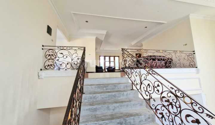 Well-Maintained 2-Story House with Swimming Pool in Sector 1 Bintaro 17125-GB 08111899245 2
