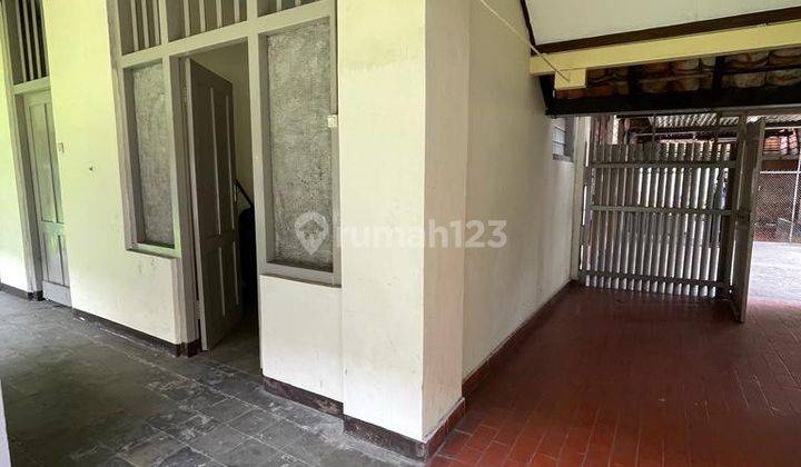 Ruang Usaha di Sayap Dago 1