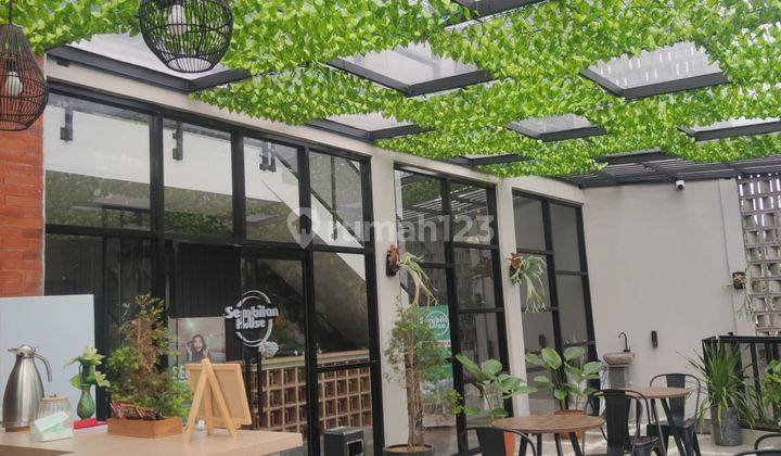 Dijual Rumah Kost Besar Dan Strategis di Sayap Surya Sumantri 1