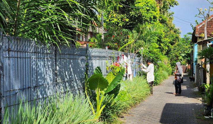 Land suitable for building a villa near Seminyak, Kerobokan 1