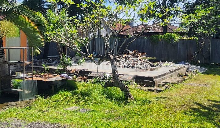 Land suitable for building a villa near Seminyak, Kerobokan Land suitable for building a villa near Seminyak, Kerobokan