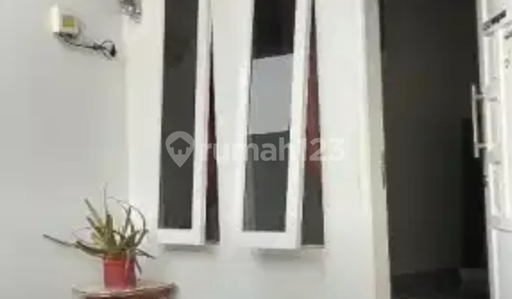 Rumah 2 Lantai Area Graha Raya Dalam Kampung 2