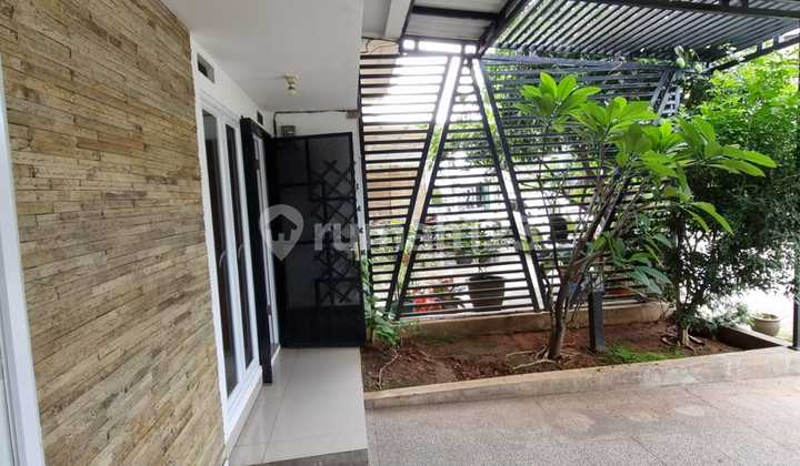 2-Story House in Green Larangan Cluster Area Near Busway Stop 2