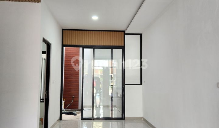 Rumah 2 Lantai Area Cluster Graha Raya Dekat Pusat Kota 2