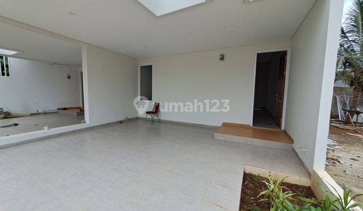 Rumah Larangan Dalam Town House Adam Malik 1