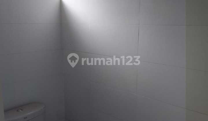 Rumah 2 Lantai Area Graha Raya Dekat Pasar Modern 2