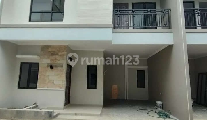 Rumah 2 Lantai Area Inpres Dekat Puri Beta 
