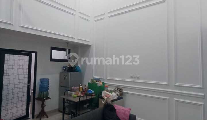 Two-Story House in H Mencong Complex, Ciledug 2