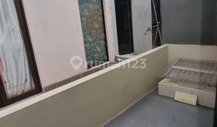 Rumah 2 Lantai Area Cluster Graha Raya Dekat Transmart 2