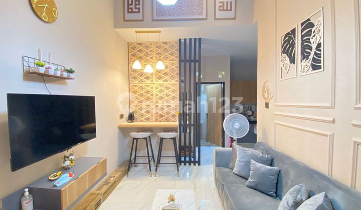 One-Story Tilted H House Fully Furnished Near Ciledug 2