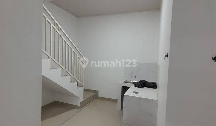 Rumah Kav Kesehatan 2 Lantai Ciputat Clasic Modern  2