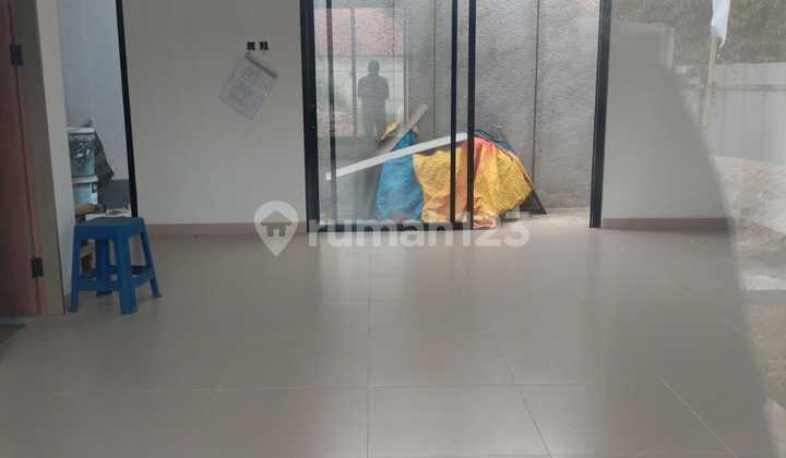 Rumah 2 Lantai Area Joglo Dekat Kav Dki Jakbar 2