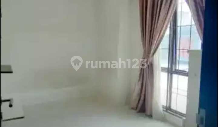 2-Story House in Graha Raya Near Bintaro City Center 2-Story House in Graha Raya Near Bintaro City Center