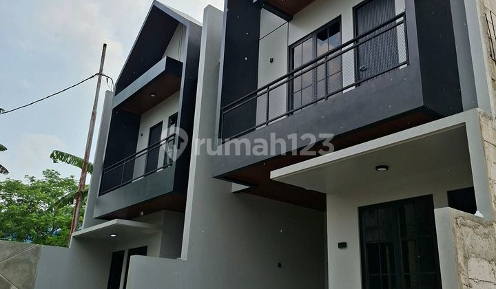 Rumah 2 Lantai Area Parung Serab Dekat Kedokteran Universitas