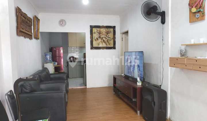 Rumah 2 Lantai Area Graha Raya Dekat Boulevard Graha Raya 2