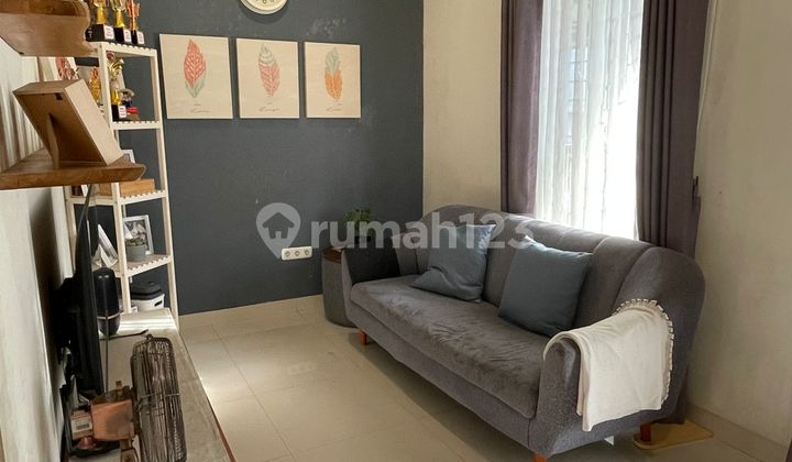 Rumah 2 Lantai Area Ciputat Dekat Cluster Akasia 2