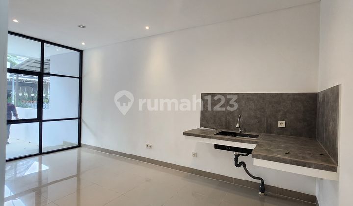 Rumah 3 Lantai Area Graha Raya Dekat Bintaro Jaya 2