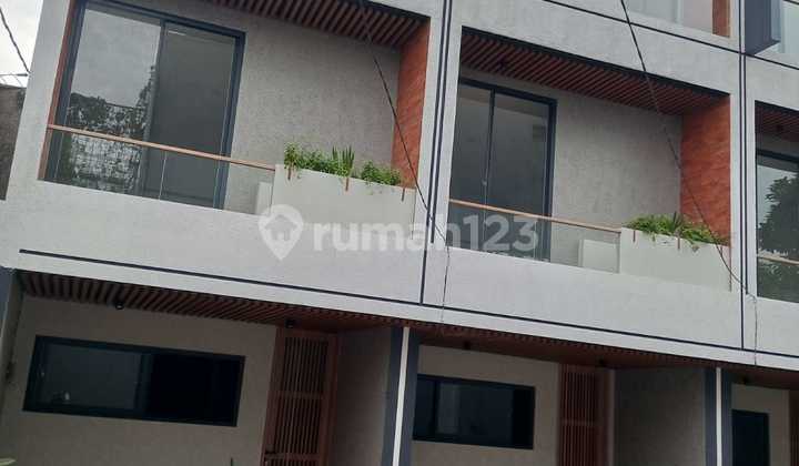 Rumah 4 Lantai Area Bangka Nempel Kemang Jaksel 2