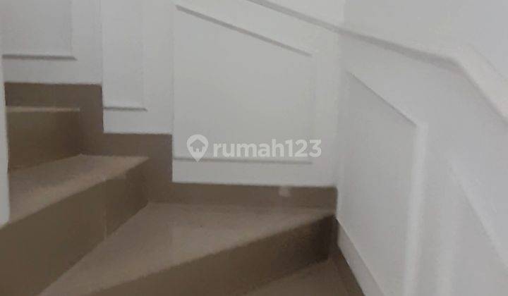 Rumah 2 Lantai Ciledug Town Siap Huni 4 Kamar Tidur 2