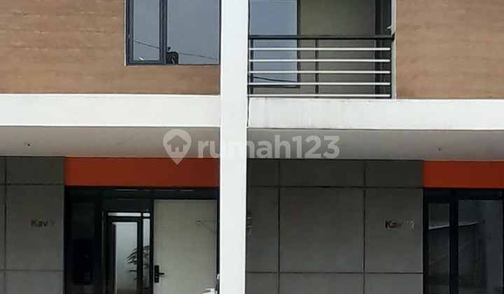 Rumah 2 Lantai Area Karang Tengah Dekat Meruya Rumah 2 Lantai Area Karang Tengah Dekat Meruya