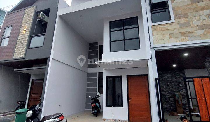 Rumah Ciledug 2 Lantai Sisa 1 Unit Hook  1