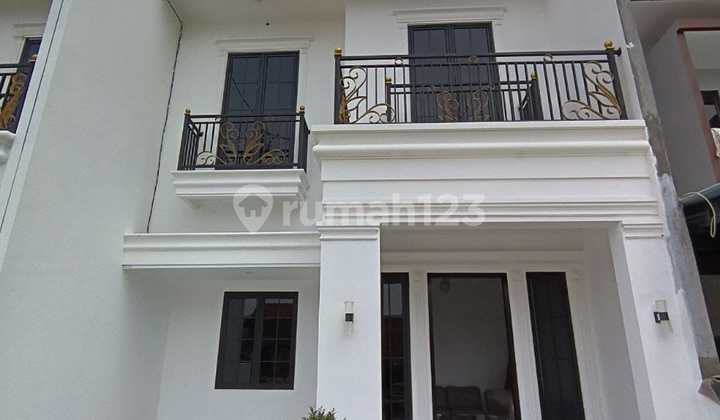 Rumah 2 Lantai Area Larangan Dekat Cipadu