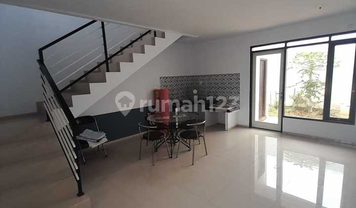 Rumah 2 Lantai Area Karang Tengah Dekat Meruya Jakbar 2