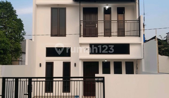 Rumah 2 Lantai Area Ulujami Raya Strategis Pesanggrahan Rumah 2 Lantai Area Ulujami Raya Strategis Pesanggrahan