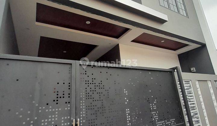 Rumah Baru Ciledug Modern Jarang Ada Sisa 2 Unit 1