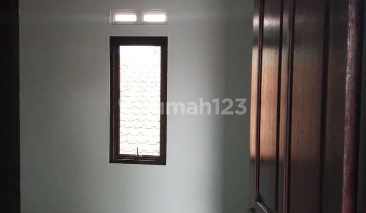 Rumah 2 Lantai Area Cipondoh Dekat Pinang H Cepe 2