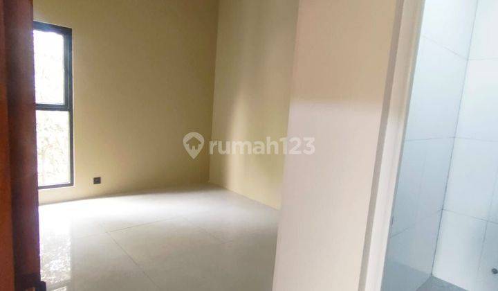 Rumah Baru Ciledug Modern Jarang Ada Sisa 2 Unit 2