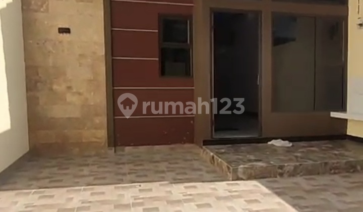 1-Story House in Pondok Aren Area Near Puri Bintaro Hijau 1-Story House in Pondok Aren Area Near Puri Bintaro Hijau