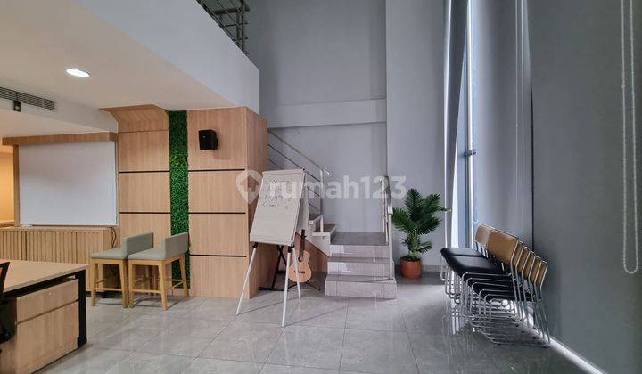 The Smith Tipe Soho Mezaine 2 lantai, Full Furnished, Lokasi Strategis Siap Huni 