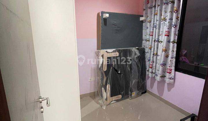 Disewakan Rumah Cluster California PIK Semi Furnish Siap Huni  2