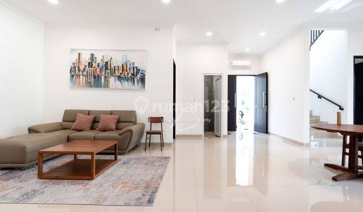 Rumah Bagus Bangunan Mandiri Posisi Hoek Di Leora Alam Sutera 9