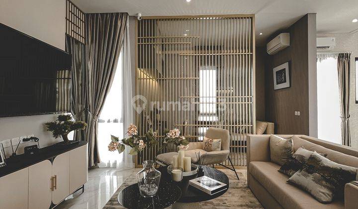 Rumah Mewah 3 Lantai Lokasi Strategis Di Kawasan Serpong Bsd City 17