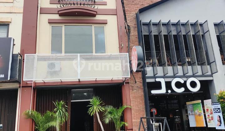 Ruko Pinggir Jalan Raya Serpong Tiga Lantai Villa Melati Mas Siap Pakai