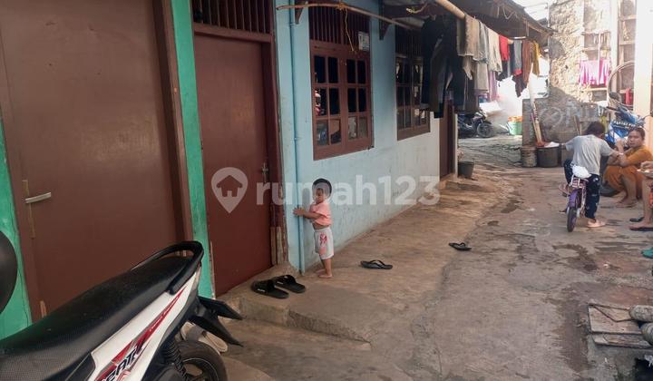 Rumah Kontrakan 4 Petak Siap Huni Sudah Ada Penyewanya Sangat Cocok Untuk Investasi Rumah Kontrakan 4 Petak Siap Huni Sudah Ada Penyewanya Sangat Cocok Untuk Investasi