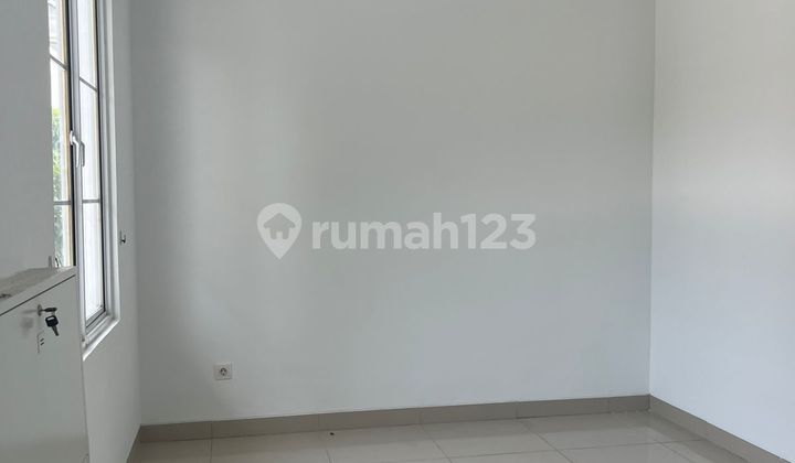 Ready-to-Occupy Meranti Complex House in Bogor, Flood-Free 2