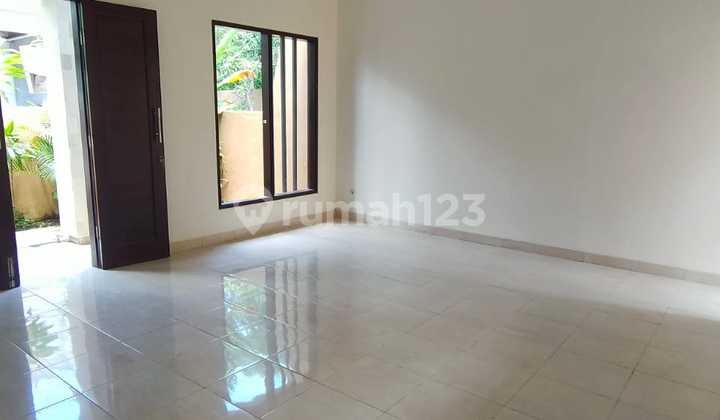 Affordable Foam House Two Furnished Ready to Live In Flood-Free 2